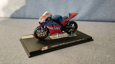 moto GP ixo yamaha YZR-M1   " marco melandri  "spiderman  2004 - Photo 1/4