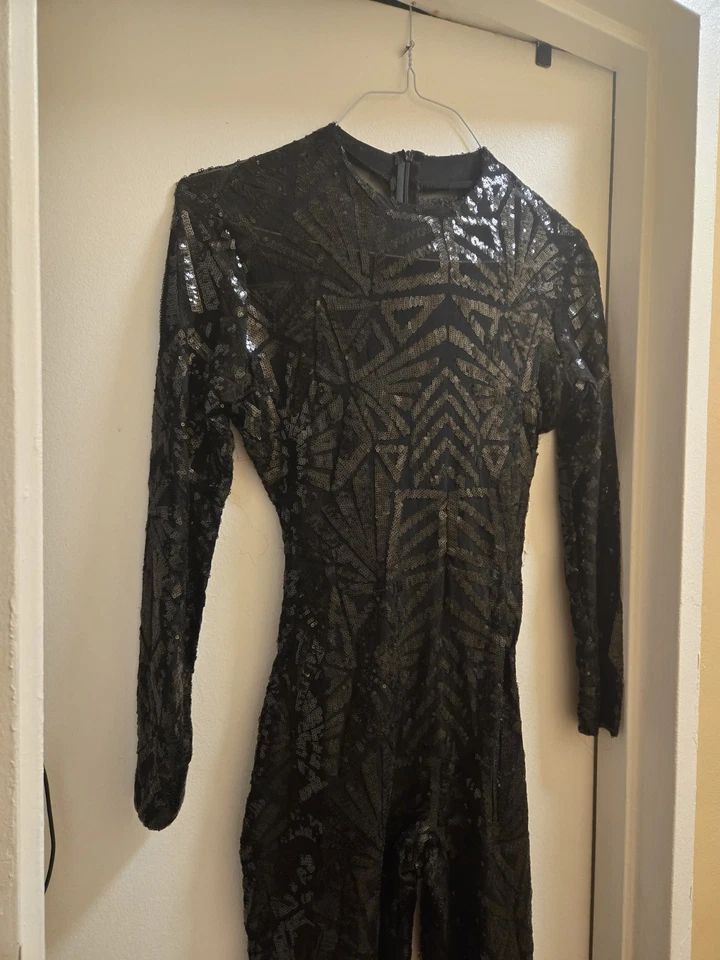 Traje de gato estampado negro Foto 1 de 4