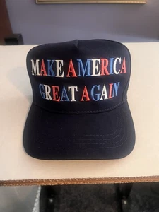 DONALD J TRUMP OFFIZIELLER AUTHENTISCHER MAGA-HUT 4. JULI ROT/WEISS/BLAU CALI FAME - Bild 1 von 7