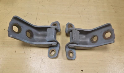 Juego de bisagras puerta lateral derecha ford Thunderbird 2002-05 Foto 1 de 4