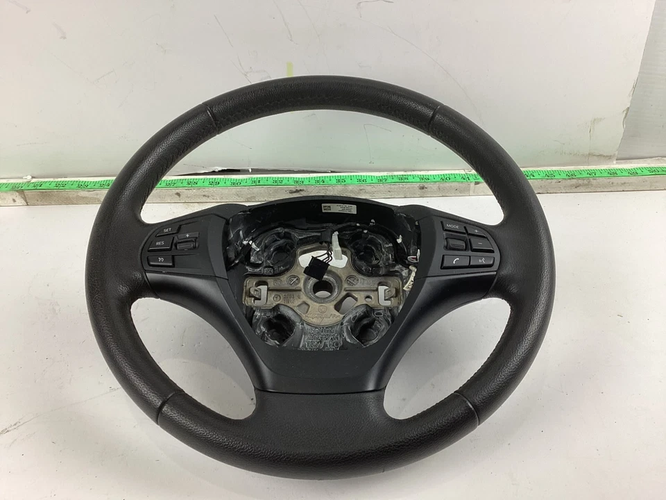 BMW 320i F30 xDrive 2012-2015 volante de cuero 6791304; 6255815 OEM. Foto 1 de 4