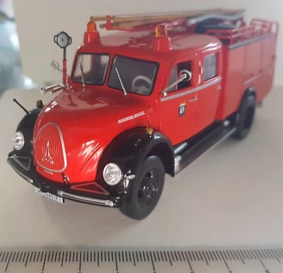 Magirus-Deutz TLF Bomberos Madrid años 60 1:43 IXO-Salvat - Imagen 1 de 4