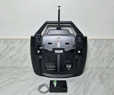 Futaba Attack RC Radio Transmitter & Receiver Set AM 40MHz 2CH Channel T2ER - Image 1 of 4