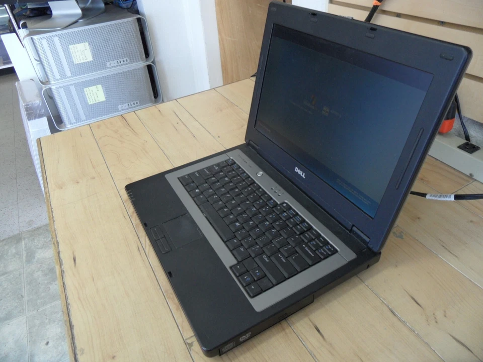 Notebook Dell Inspiron 1300 4 peças disco rígido Windows inicializado limpo * - Imagem 1 de 4