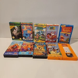 Kids Educational VHS Lot 10 Tapes Winnie Pooh, Dora, Blue's Clues, Dragon Tales - Imagen 1 de 5