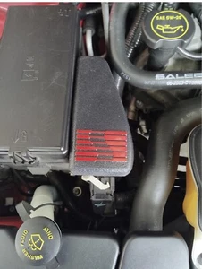 Saleen Mustang 2005-2009 cubierta ecu (msg Me 4 colores más) ¡Ajuste a presión! Rojo Race - Imagen 1 de 9