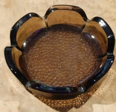 Brown Amber Glass Cigarette Cigar Ashtray 6 Holder 6 In Round - Image 1 of 4