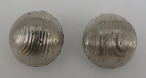 Neugablonz: Paar Ohrclips Halbkugel im Design der 1950/1960er Jahre (87576) - Bild 1 von 4