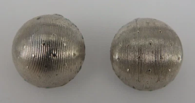 Neugablonz: Paar Ohrclips Halbkugel im Design der 1950/1960er Jahre (87576) - Bild 1 von 4