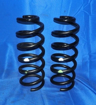 Mazda CX-5 2022-2025 AWD par de resortes amortiguadores de suspensión trasera OEM 9 k millas Foto 1 de 4