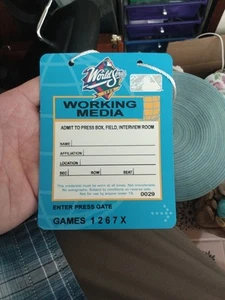 1998 World Series New York Yankees vs San Diego Padres Presseausweis funktionierende Medien - Bild 1 von 4