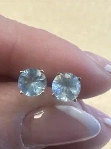 1.5tcw Round Cut Blue Topaz Solitaire Stud Earrings Solid 14K Yellow Gold 1.1gr - Picture 1 of 9