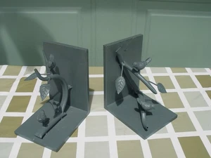 Vögel auf einem Baum Ast Metall Buchstützen Set grau/grün - Bild 1 von 8
