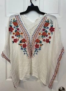Oddy Top Womens One Size OS Cream Embroidered Flowers Shawl Poncho Shirt Rayon - Picture 1 of 5