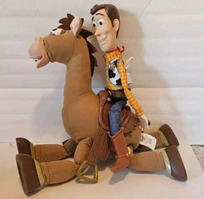 Peluche Toy Story Woody & Bullseye Woody Pull String habla Bullseye no funciona Foto 1 de 4