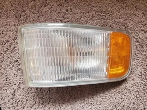 Luz de estacionamiento delantera derecha Sevilla 1992-1997, precio de parte #16514962 - Imagen 1 de 2