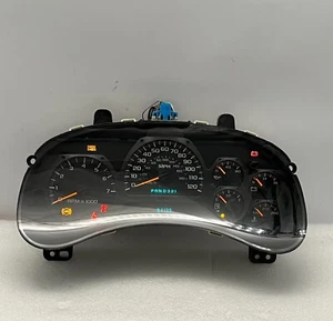 Chevrolet Trailblazer 2002-2004 panel de instrumentos usado P#15195445 - Imagen 1 de 6