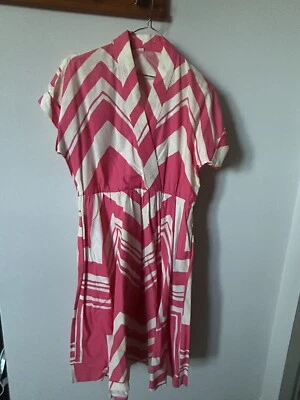 Vestido Vintage Rosa Y Blanco Estampado Chevron Talla 8 Foto 1 de 4