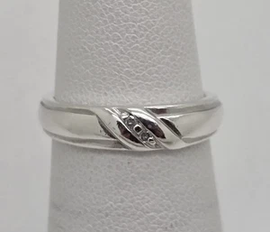 ESTATE REAL GENUINE DIAMOND STERLING SILVER WEDDING BAND RING SIZE 5 1/2 - Picture 1 of 16