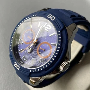 Mens Genuine Guess Tread Day Date Designer Watch W0967G2 Blue Ex-display - Picture 1 of 12