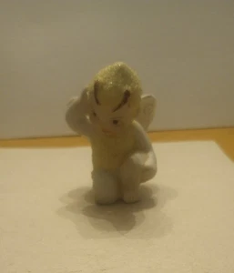 Estatuilla de hadas pixie de porcelana vintage amarilla Sugar Baby hecha en Japón LEER - Imagen 1 de 10