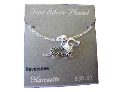 Nuevo Collar Reversible Fino Chapado en Plata Kohls Marcasita Dachshund Perro Wiener Foto 1 de 4