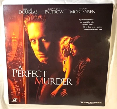 A Perfect Murder Widescreen Laserdisc (LN) Michael Douglas, Gwyneth Paltrow 1998 - Image 1 of 4