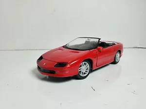 Chevy Camaro Z28 1996 convertible escala 1:25 rojo usado - Imagen 1 de 9