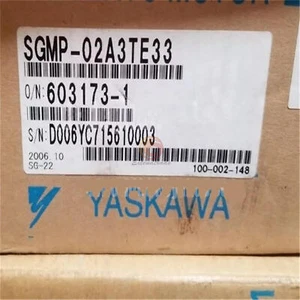 EIN Yaskawa Servomotor SGMP-02A3TE33 - Bild 1 von 5