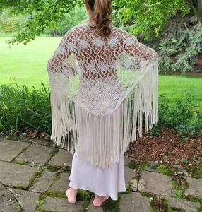 VTG Large Hand Knotted Ivory Silk Ribbon Wrap Piano Shawl 17" Long Fringe Boho - Picture 1 of 14