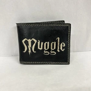 Harry Potter Muggle Bi-Fold Unisex Wallet Black Leather Beige Embroidery - Picture 1 of 13
