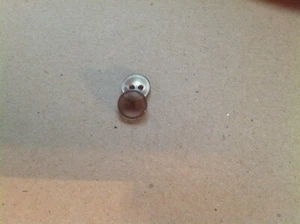 NUEVO PAQUETE 0F 25 BOTONES 3/8 PULGADAS ACABADO PERLA GRIS PLATA - Imagen 1 de 2