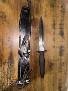 Vintage GERBER MARK II fighting boot knife dagger UNUSED NICE MK 2
