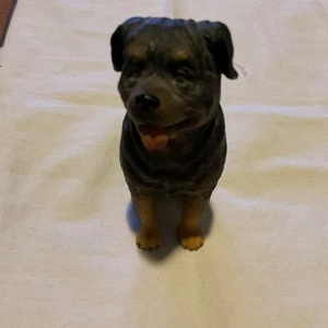 Süßer sitzender Rottie Rottweiler Welpe Hund 4 Zoll - Bild 1 von 4