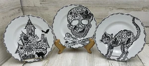 222 Fifth Wicca Spitze schwarz & weiß 3er Set Halloween Vorspeise Teller 6,25" - Bild 1 von 5