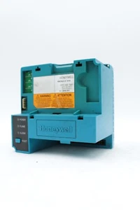 Honeywell RM7823 A 1016 Burner Control Unit (Read) - Picture 1 of 4