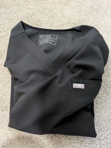 Mens FIGS scrubs black set - Leon shirt Large - Tansen jogger pants Large - Picture 1 of 3