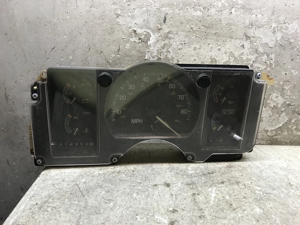 88 89 Pontiac Sunbird Speedometer Instrument Panel Cluster Gauge Manual Trans - Image 1 of 2
