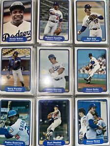 1982 FLEER Baseball Cards.    # 1-220.    You Pick to Complete Your Set.
