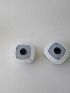 Arlo Q - 1080p HD Wireless Security Camera VMC3040 FOR PARTS OR REPAIR) Set Of 2 - Picture 1 of 3