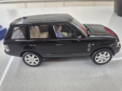 Scalextric C2878 Range Rover Street Car Black - Image 1 of 4