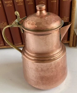 Vintage • Handgeschliffene Kupfer Kaffeekanne mit Messinggriff • H8" - Bild 1 von 1