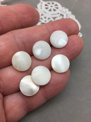 Antiguo lote de 6 botones de nácar concha a juego de vástago de metal blanco de 1/2" Foto 1 de 3