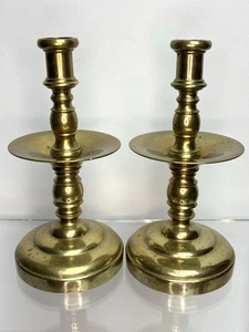 Candelabros antiguos de latón estilo Heemskerk colonial holandés cosidos 8,5" - Imagen 1 de 12