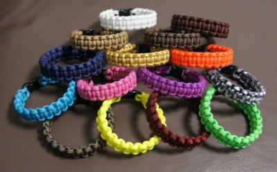 Paracord Armband (Handarbeit) - Bild 1 von 2