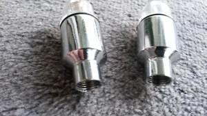 SET mit 2 leuchtenden VENTILKAPPEN rot/grün während der Fahrt inkl. Batterien K3 - Bild 1 von 4