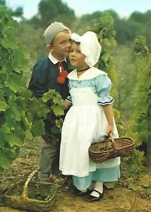 Cartolina Borgogna bambini - Foto 1 di 2