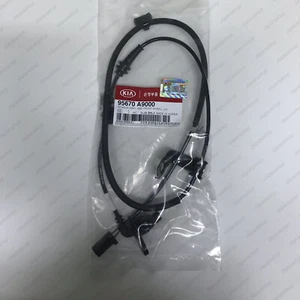 95670 A9000 Genuine SENSOR ASSY-ABS FRONT WHEEL ,L For 2015 2019 Kia Sedona - Picture 1 of 3