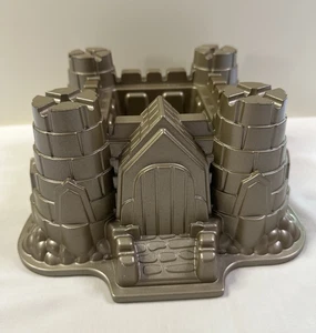 Nordic Ware CASTLE CAKE PAN mold MEDIEVAL Princess sandcastle Knight PARTY fairy - Picture 1 of 14