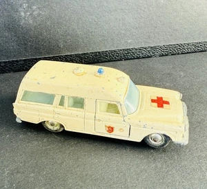 1960's K6 MATCHBOX KING SIZE MERCEDES BENZ BINZ AMBULANCE 1:43 SCALE - Picture 1 of 7